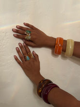 Load image into Gallery viewer, White Agate &amp; Garnet Ring
