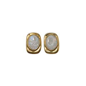 Penelope Studs