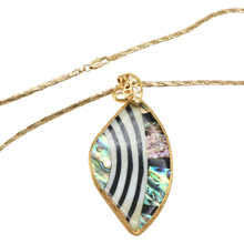 Load image into Gallery viewer, Striped Abalone Shell Necklace

