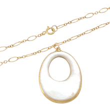Load image into Gallery viewer, Drop Mother Of Pearl Necklace
