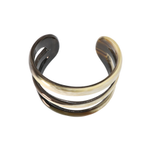 Load image into Gallery viewer, Skeleton Horn Bangle
