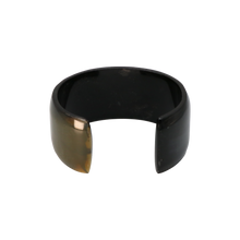 Load image into Gallery viewer, Black &amp; Cream Horn Cuff
