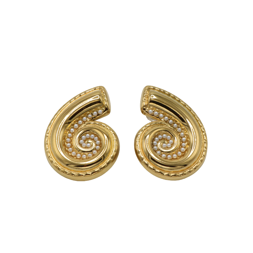 Zuri Studs