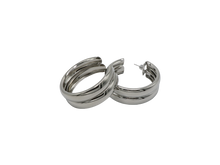 Load image into Gallery viewer, Oakley Hoops
