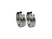 Load image into Gallery viewer, Oakley Hoops
