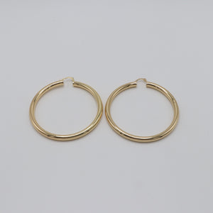 (D) Monique Hoops - Gold