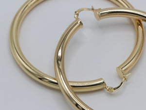 (D) Monique Hoops - Gold