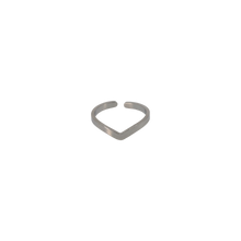 Load image into Gallery viewer, Maison Toe Ring
