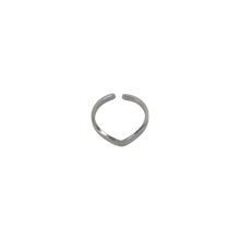 Load image into Gallery viewer, Maison Toe Ring
