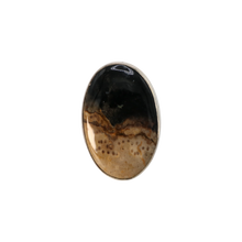 Load image into Gallery viewer, Plumroot Ring
