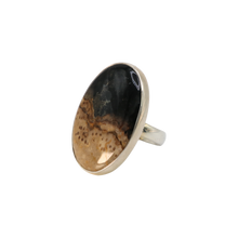 Load image into Gallery viewer, Plumroot Ring
