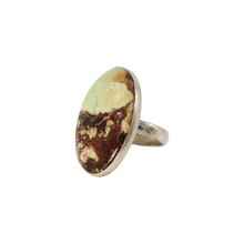 Load image into Gallery viewer, Lemon Chrysoprase Ring
