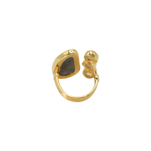 Load image into Gallery viewer, Dark Gray/Brown Sapphire &amp; Quartz Ring

