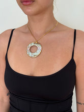 Load image into Gallery viewer, Ring Mother Of Pearl Necklace
