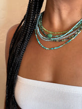 Load image into Gallery viewer, Peridot &amp; Green Freshwater Pearl necklace
