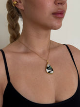 Load image into Gallery viewer, Wave Abalone Shell Necklace

