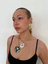 Load image into Gallery viewer, Textured Wave Mother Of Pearl Necklace
